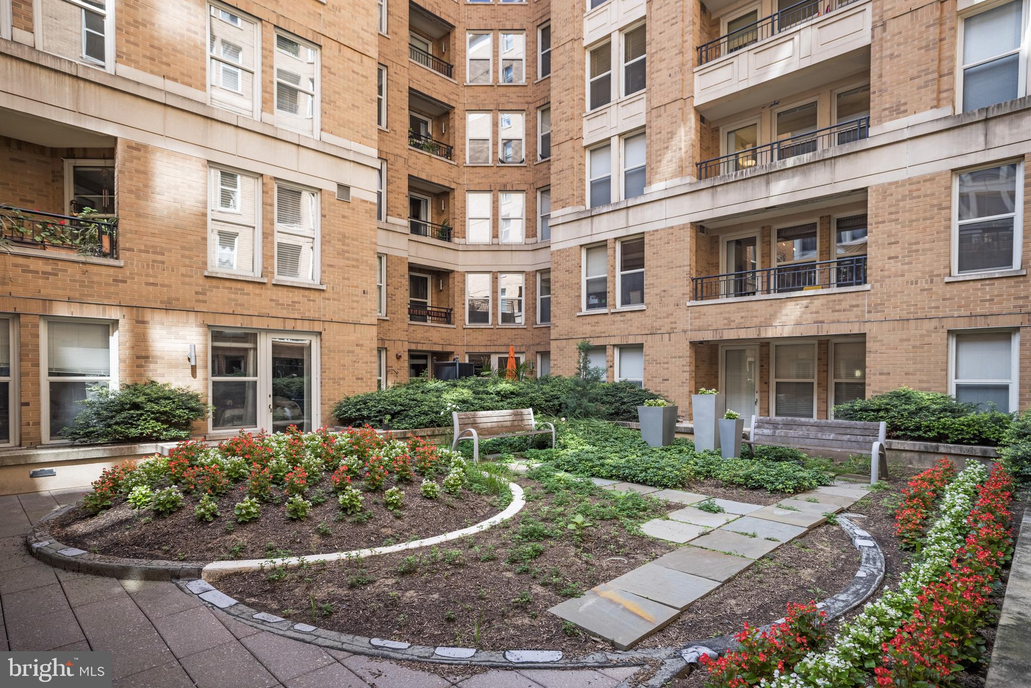 915 E Street Northwest, Unit 1113 Washington, DC 20004 - Photo 30 of 39