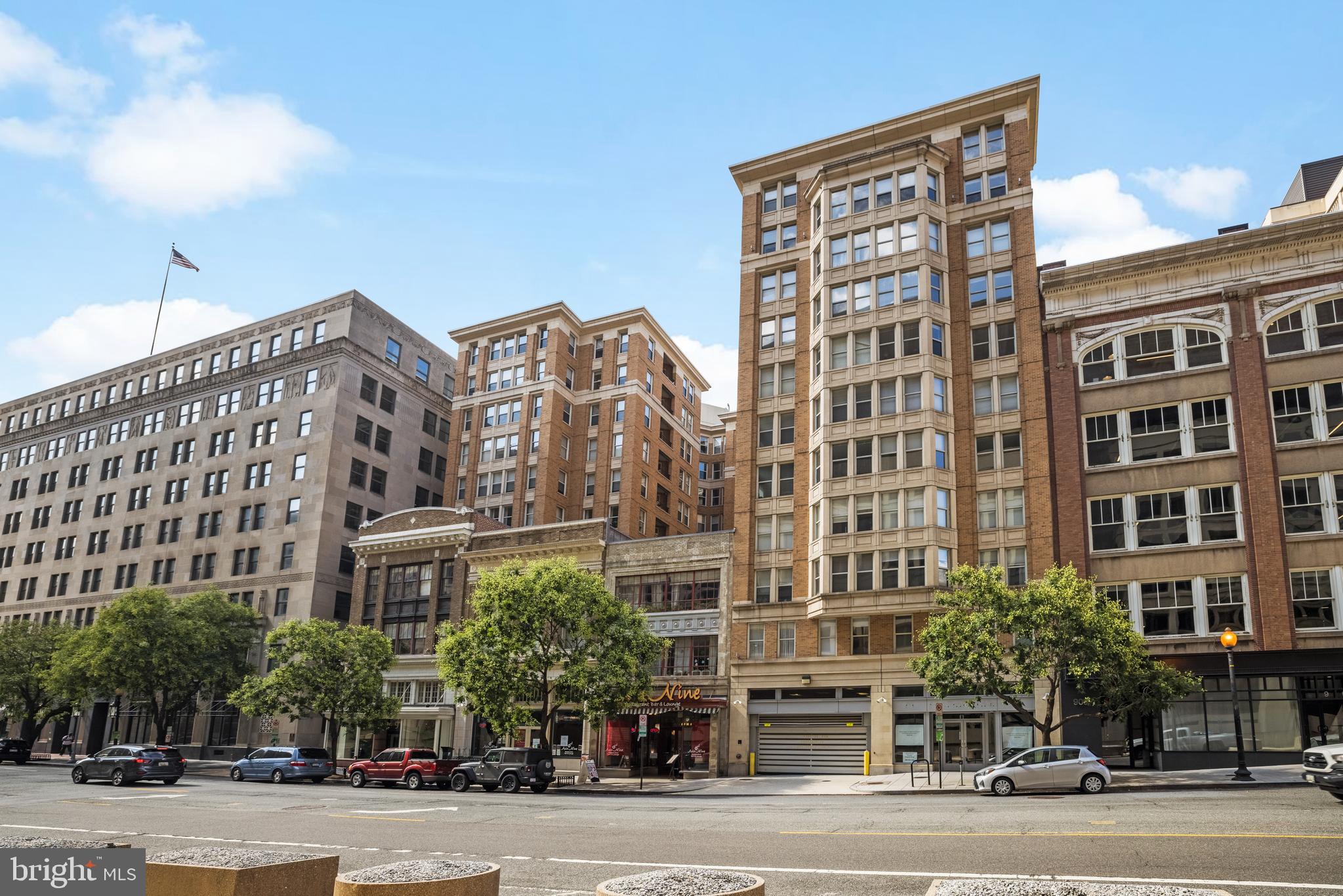 915 E Street Northwest, Unit 1113 Washington, DC 20004 - Photo 37 of 39