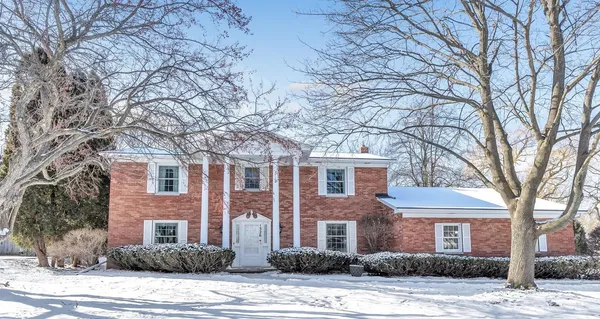 $599,900 | 1326 South Summer Range Road, De Pere, WI 54115