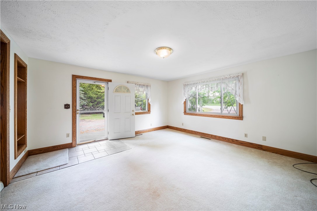 3739 South Ridge Road Perry, OH 44081 - Photo 3 of 35