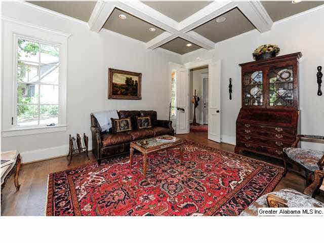20 Woodhill Road Birmingham, AL 35213 - Photo 7 of 32