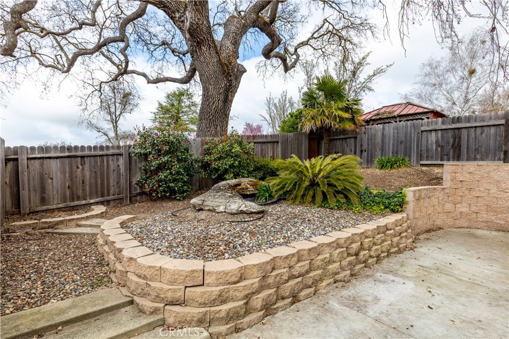 52 Sunnyside Way Templeton, CA 93465 - Photo 30 of 41 a view of a backyard