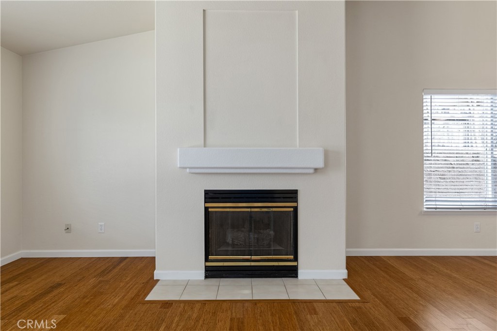 52 Sunnyside Way Templeton, CA 93465 - Photo 7 of 41 a living room with a fireplace