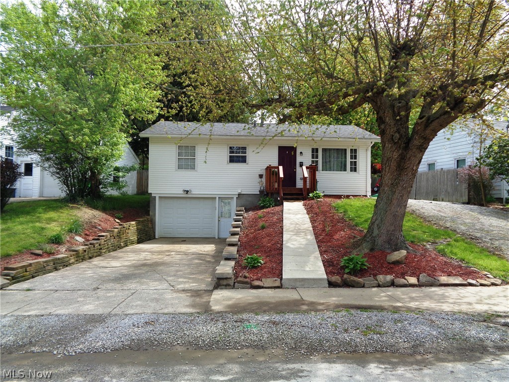 182 North Seneca Street Rittman, OH 44270 - Photo 1 of 25