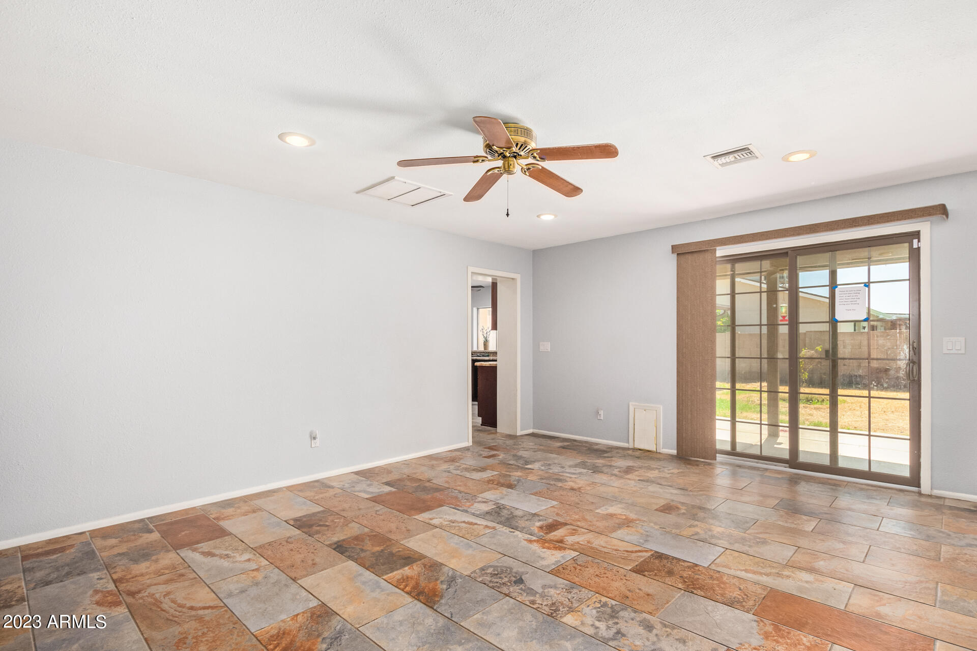 5754 West Shangri-la Road Glendale, AZ 85304 - Photo 13 of 40 14 - Shangri La