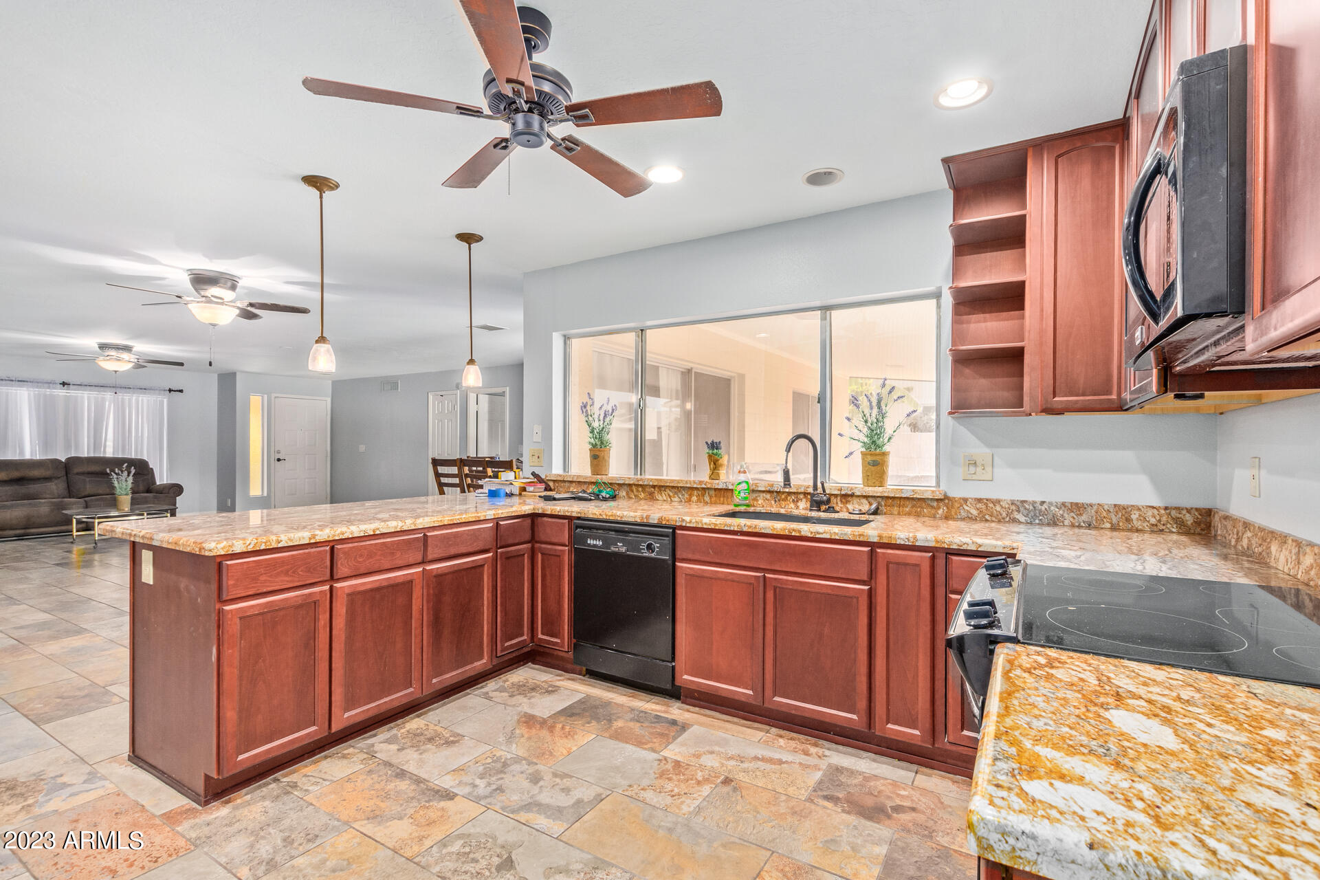 5754 West Shangri-la Road Glendale, AZ 85304 - Photo 16 of 40 17 - Shangri La