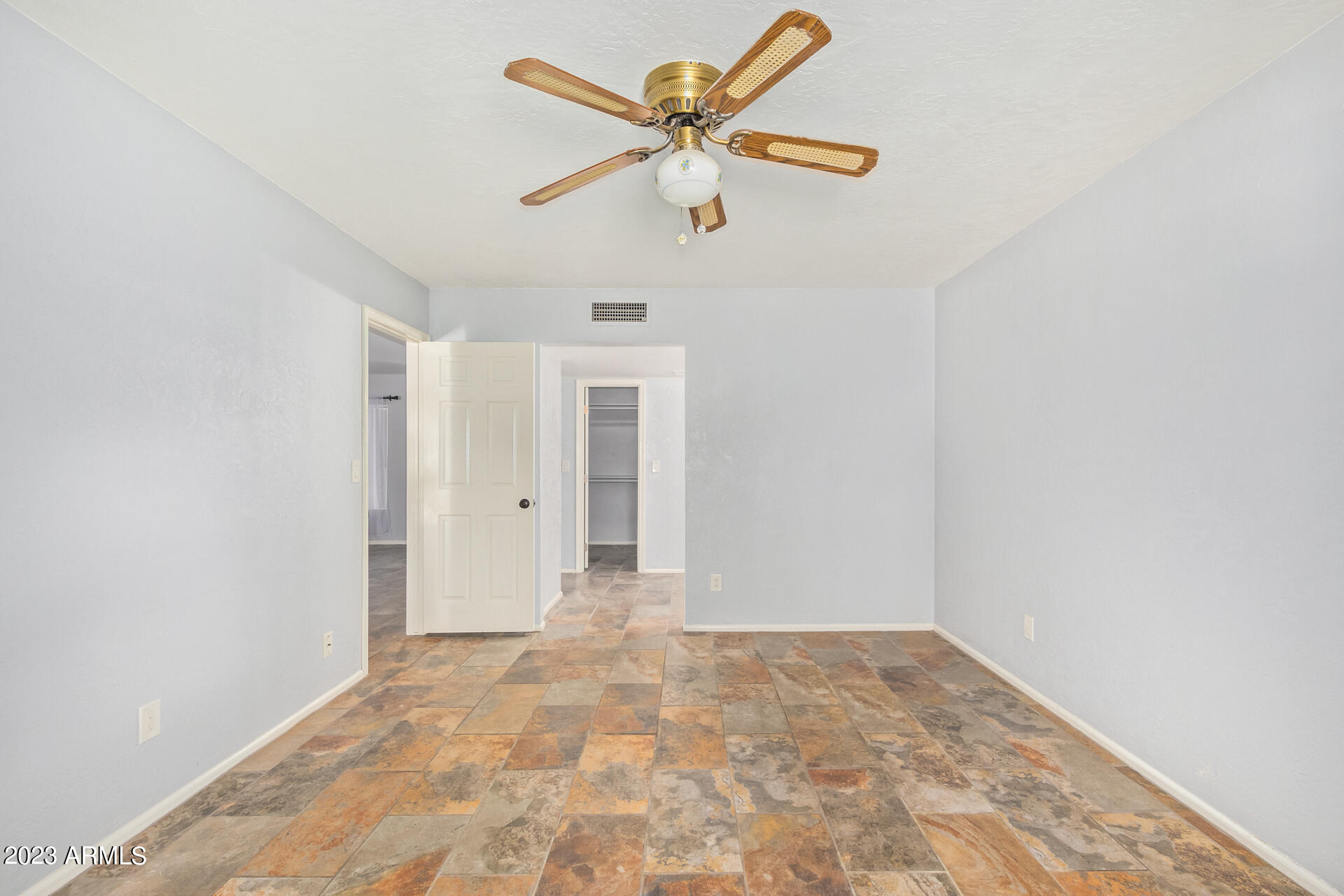 5754 West Shangri-la Road Glendale, AZ 85304 - Photo 22 of 40 23 - Shangri La