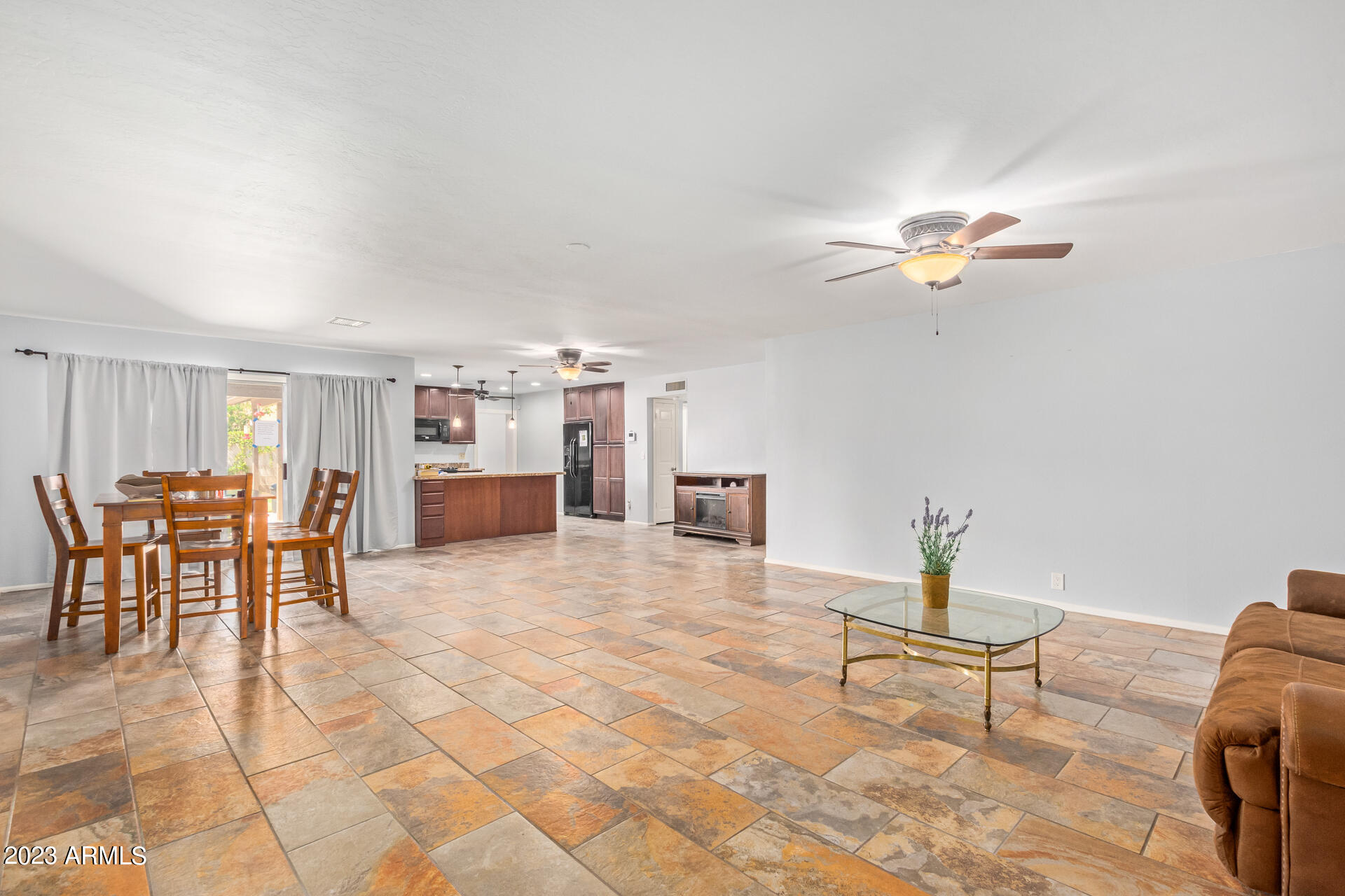 5754 West Shangri-la Road Glendale, AZ 85304 - Photo 9 of 40 10 - Shangri La