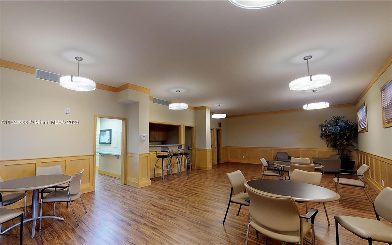 800 Northeast 195th Street, Unit 720 Miami, FL 33179 - Photo 13 of 36