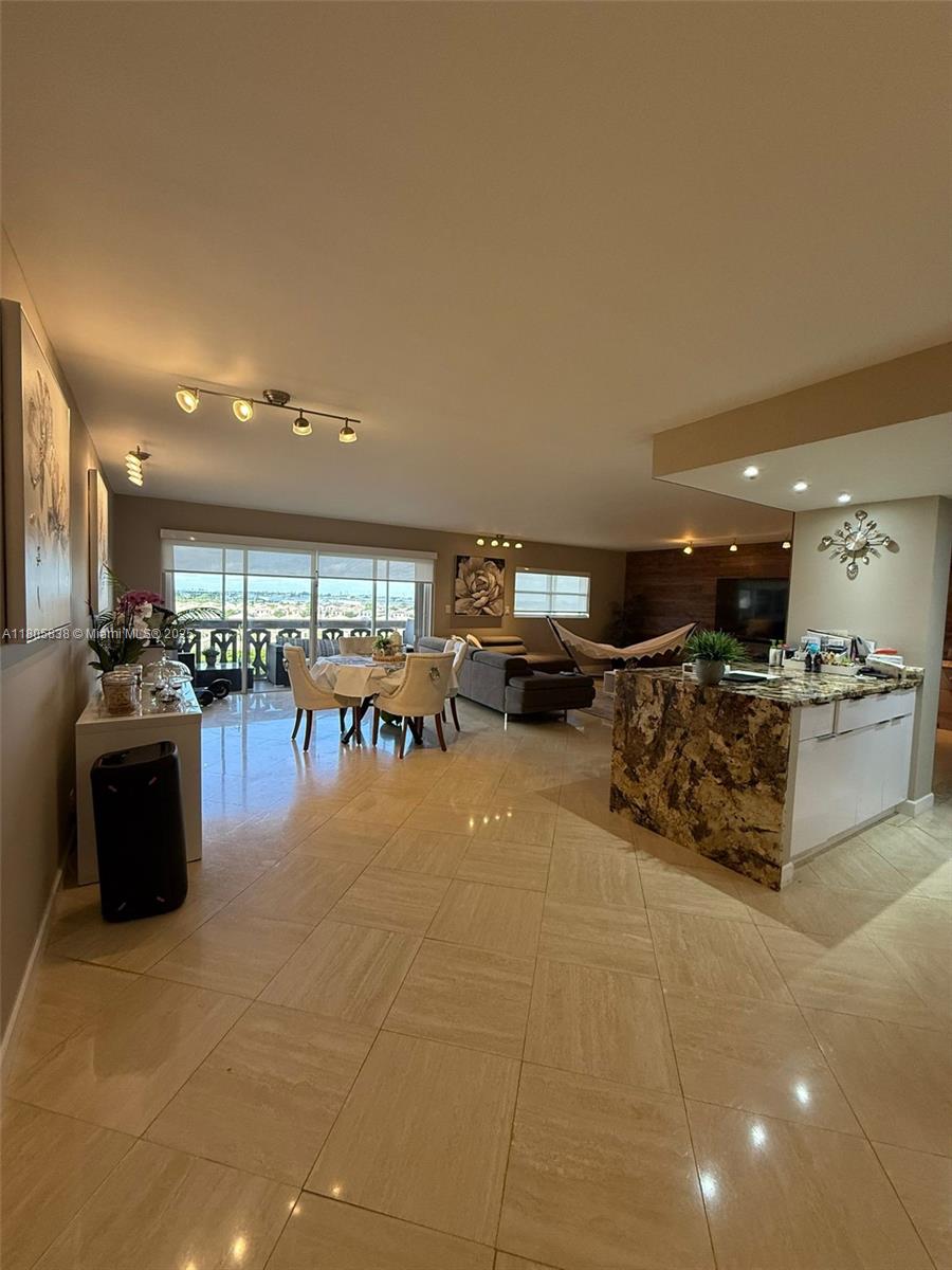 800 Northeast 195th Street, Unit 720 Miami, FL 33179 - Photo 22 of 36