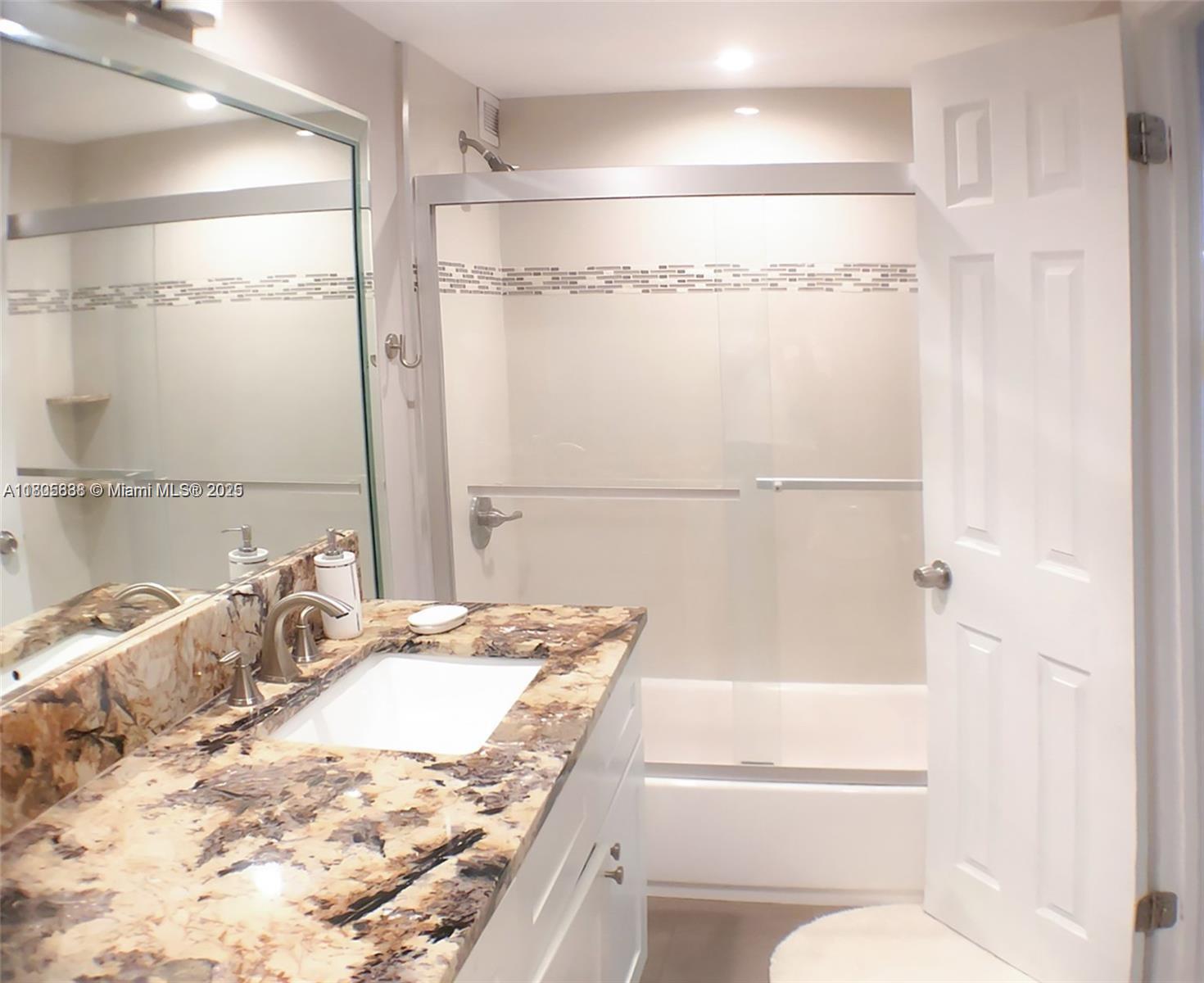 800 Northeast 195th Street, Unit 720 Miami, FL 33179 - Photo 25 of 36