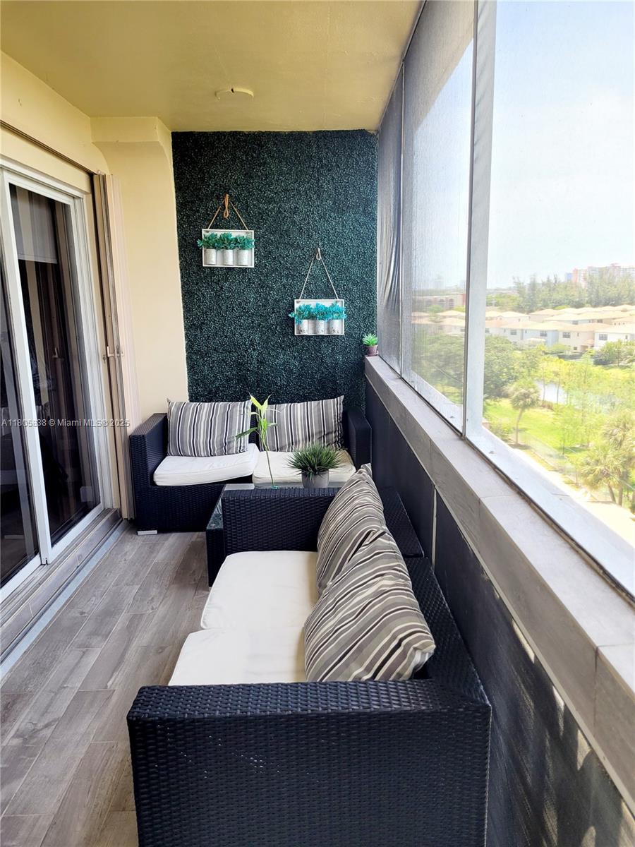 800 Northeast 195th Street, Unit 720 Miami, FL 33179 - Photo 33 of 36