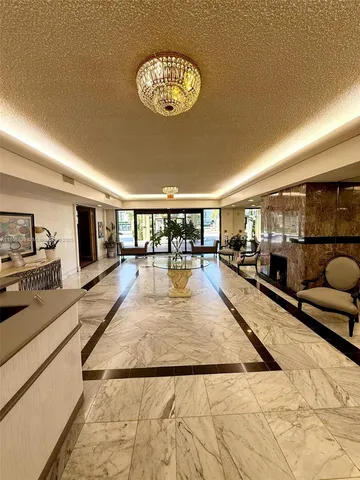 $315,000 | 800 Northeast 195th Street, Unit 720, Miami, FL 33179