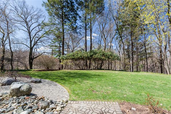 134 Crescent Road Longmeadow, MA 01106 - Photo 27 of 30 Gallery Image 27