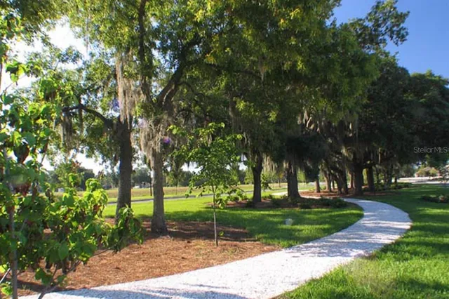 $2,000 | 5738 Kingletsound, Lithia, FL 33547