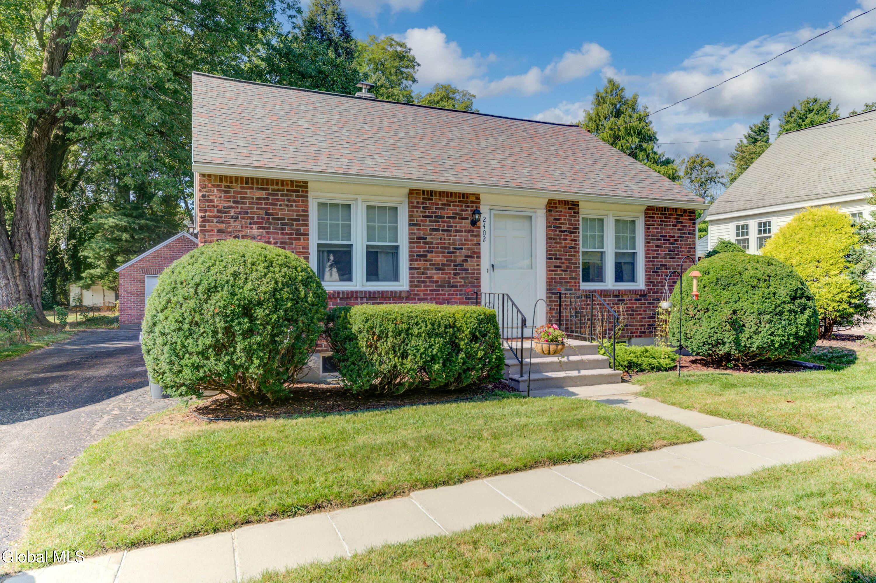 2402 Curry Road Rotterdam, NY 12303 - Photo 2 of 42 2402 Curry Rd-40