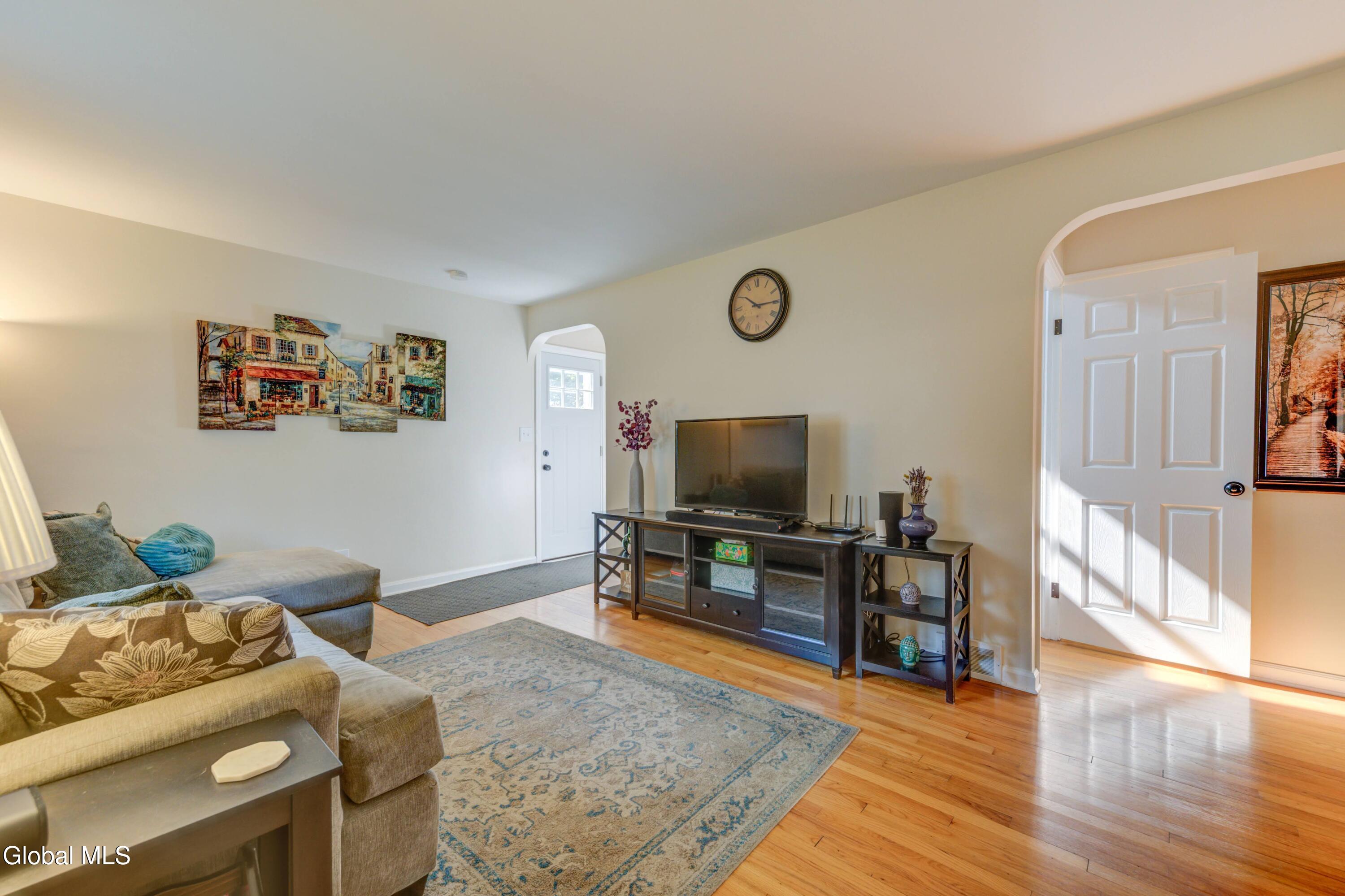 2402 Curry Road Rotterdam, NY 12303 - Photo 7 of 42 2402 Curry Rd-16