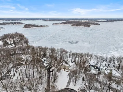 $3,695,000 | 6306 Maple Ridge, Excelsior, MN 55331