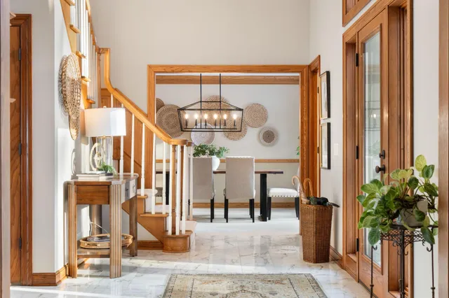 $3,695,000 | 6306 Maple Ridge, Excelsior, MN 55331