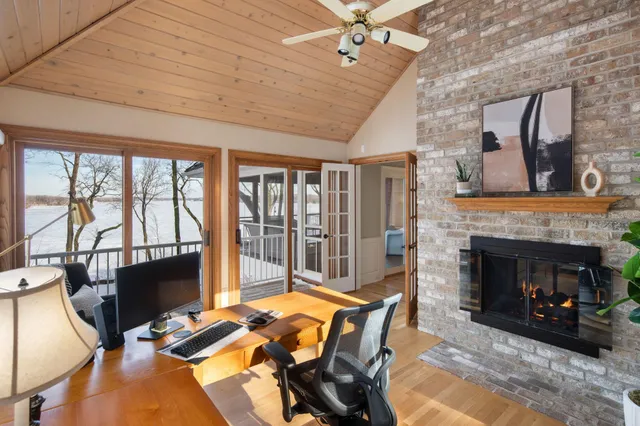 $3,695,000 | 6306 Maple Ridge, Excelsior, MN 55331
