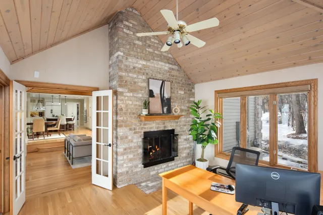 $3,695,000 | 6306 Maple Ridge, Excelsior, MN 55331