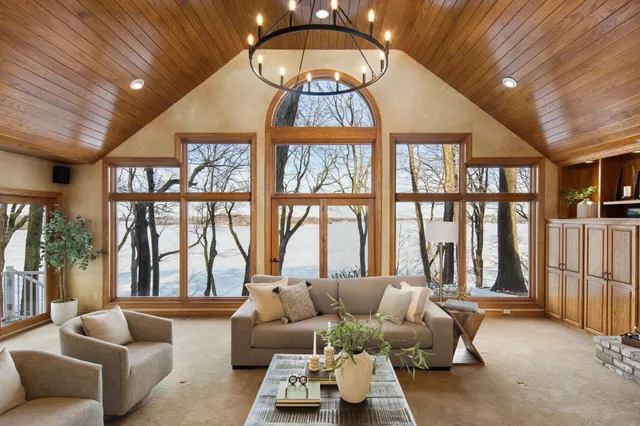 $3,695,000 | 6306 Maple Ridge, Excelsior, MN 55331