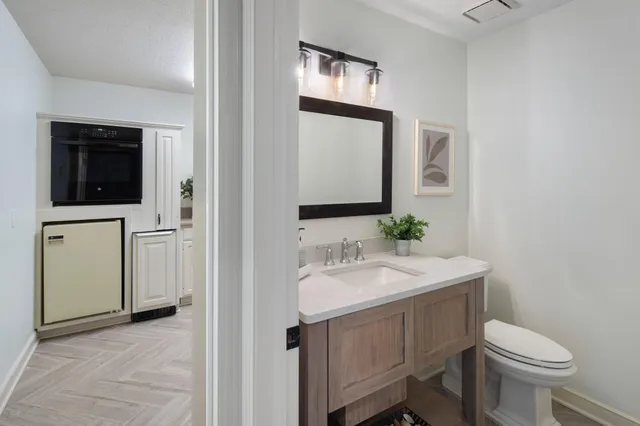 $3,695,000 | 6306 Maple Ridge, Excelsior, MN 55331