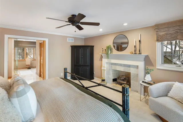 $3,695,000 | 6306 Maple Ridge, Excelsior, MN 55331