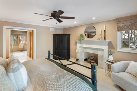 $3,695,000 | 6306 Maple Ridge, Excelsior, MN 55331