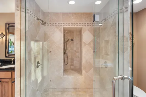 $3,695,000 | 6306 Maple Ridge, Excelsior, MN 55331