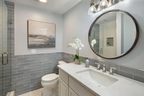 $3,695,000 | 6306 Maple Ridge, Excelsior, MN 55331