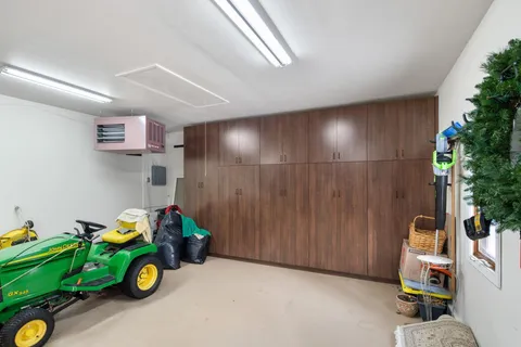 $3,695,000 | 6306 Maple Ridge, Excelsior, MN 55331