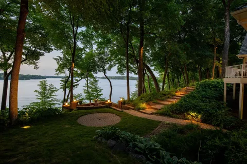 $3,695,000 | 6306 Maple Ridge, Excelsior, MN 55331