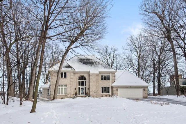 $3,695,000 | 6306 Maple Ridge, Excelsior, MN 55331