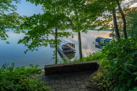 $3,695,000 | 6306 Maple Ridge, Excelsior, MN 55331