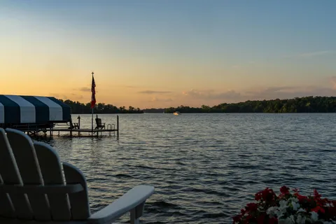 $3,695,000 | 6306 Maple Ridge, Excelsior, MN 55331