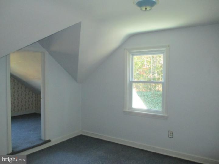 382 Shelbourne Road Reading, PA 19606 - Photo 8 of 22 Gallery Image 8