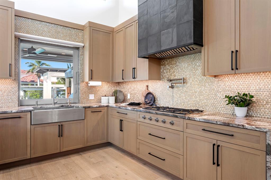 5129 West Neptune Way Tampa, FL 33609 - Photo 24 of 77