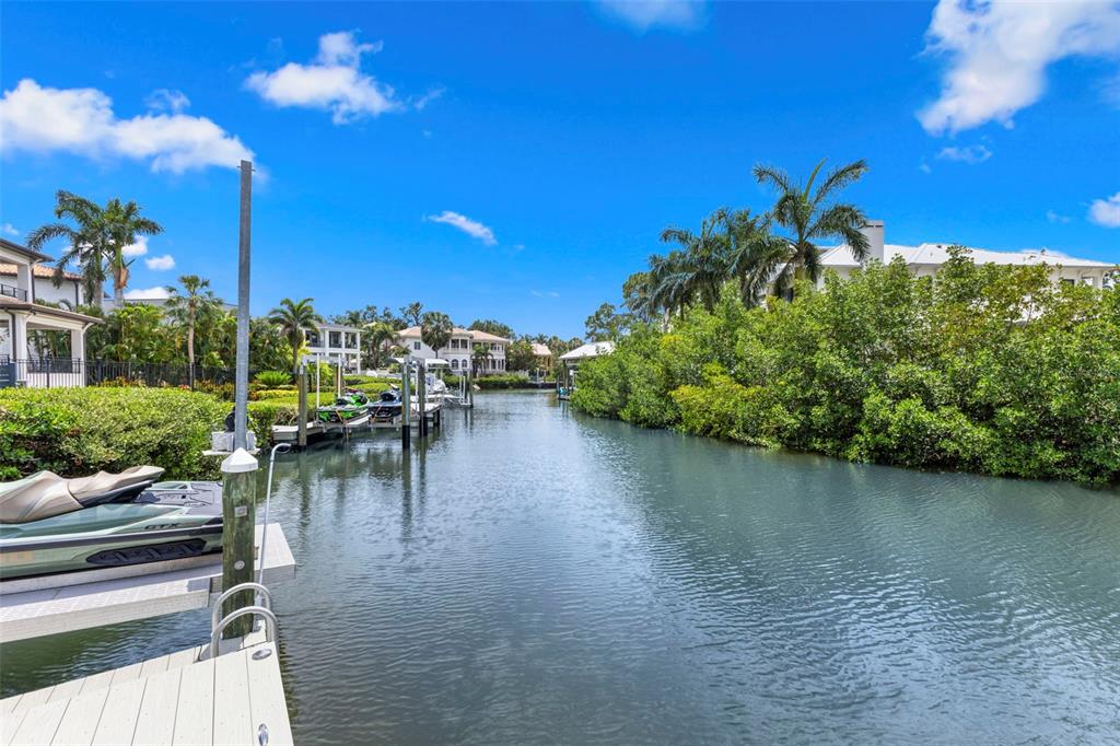 5129 West Neptune Way Tampa, FL 33609 - Photo 71 of 77