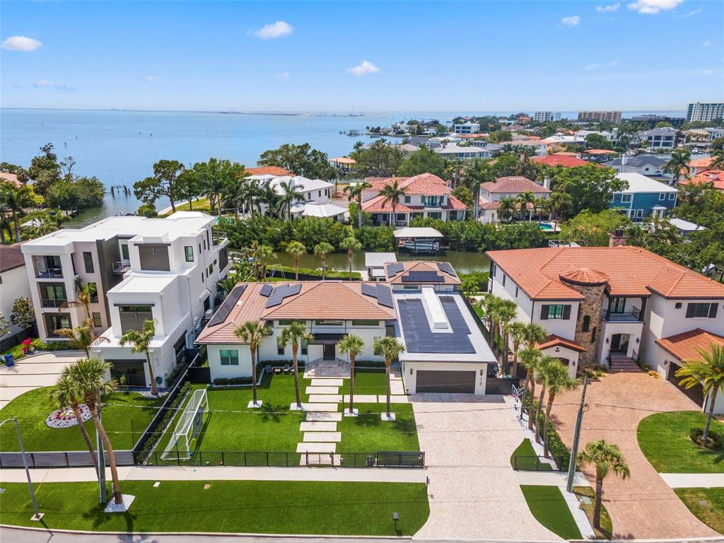 5129 West Neptune Way Tampa, FL 33609 - Photo 10 of 77