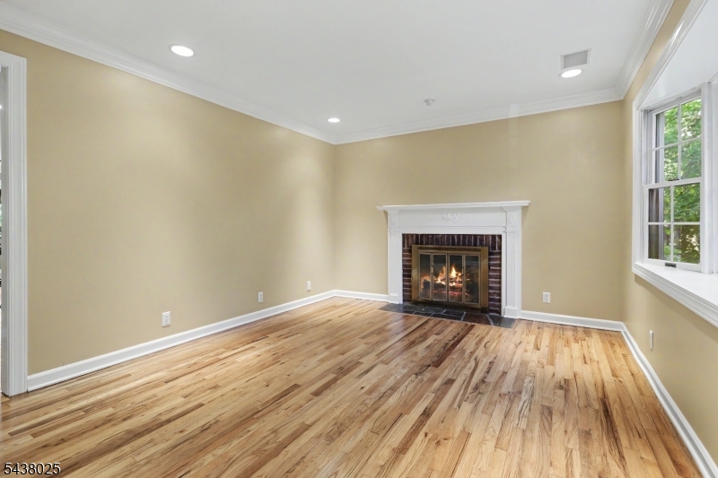 1680 Raritan Road Scotch Plains, NJ 07076 - Photo 5 of 50
