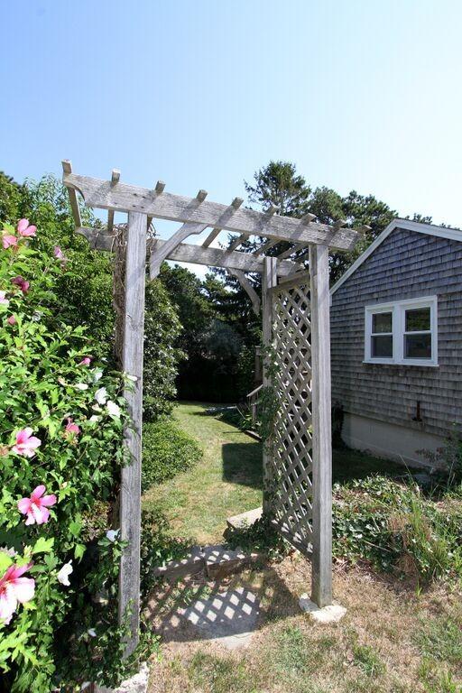 436 Crowell Road North Chatham, MA 02650 - Photo 3 of 19 Additional Photo