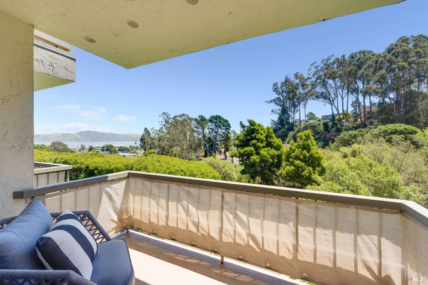 22 Anchorage Road Sausalito, CA 94965 - Photo 6 of 28
