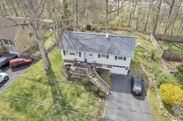 $375,000 | 14 Woods Edge Road, Stanhope, NJ 07874