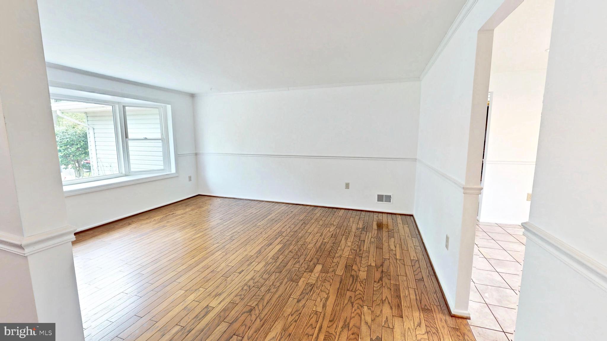 1519 Nicholas Road Waldorf, MD 20601 - Photo 5 of 28 Hardwoods in living room