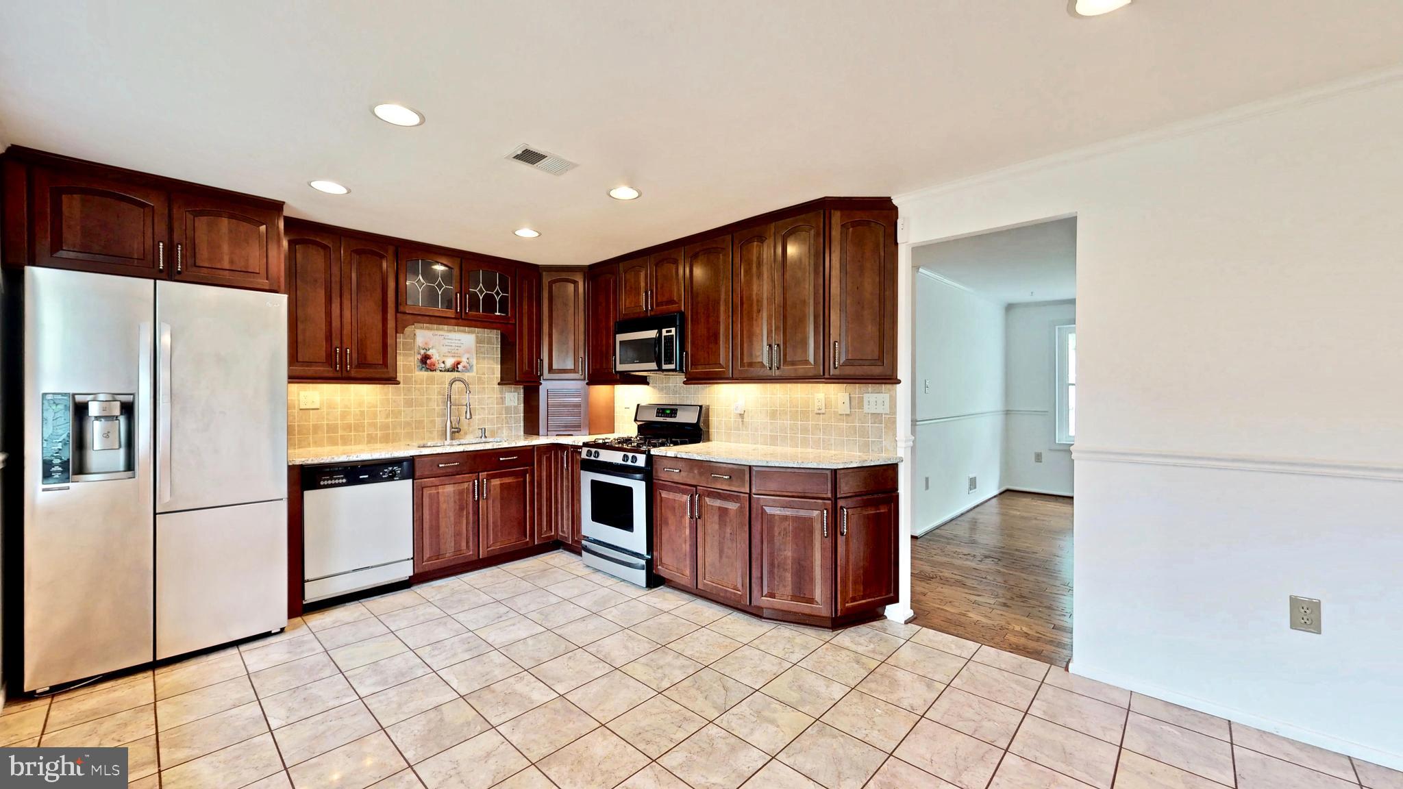 1519 Nicholas Road Waldorf, MD 20601 - Photo 8 of 28 Ceramic tile