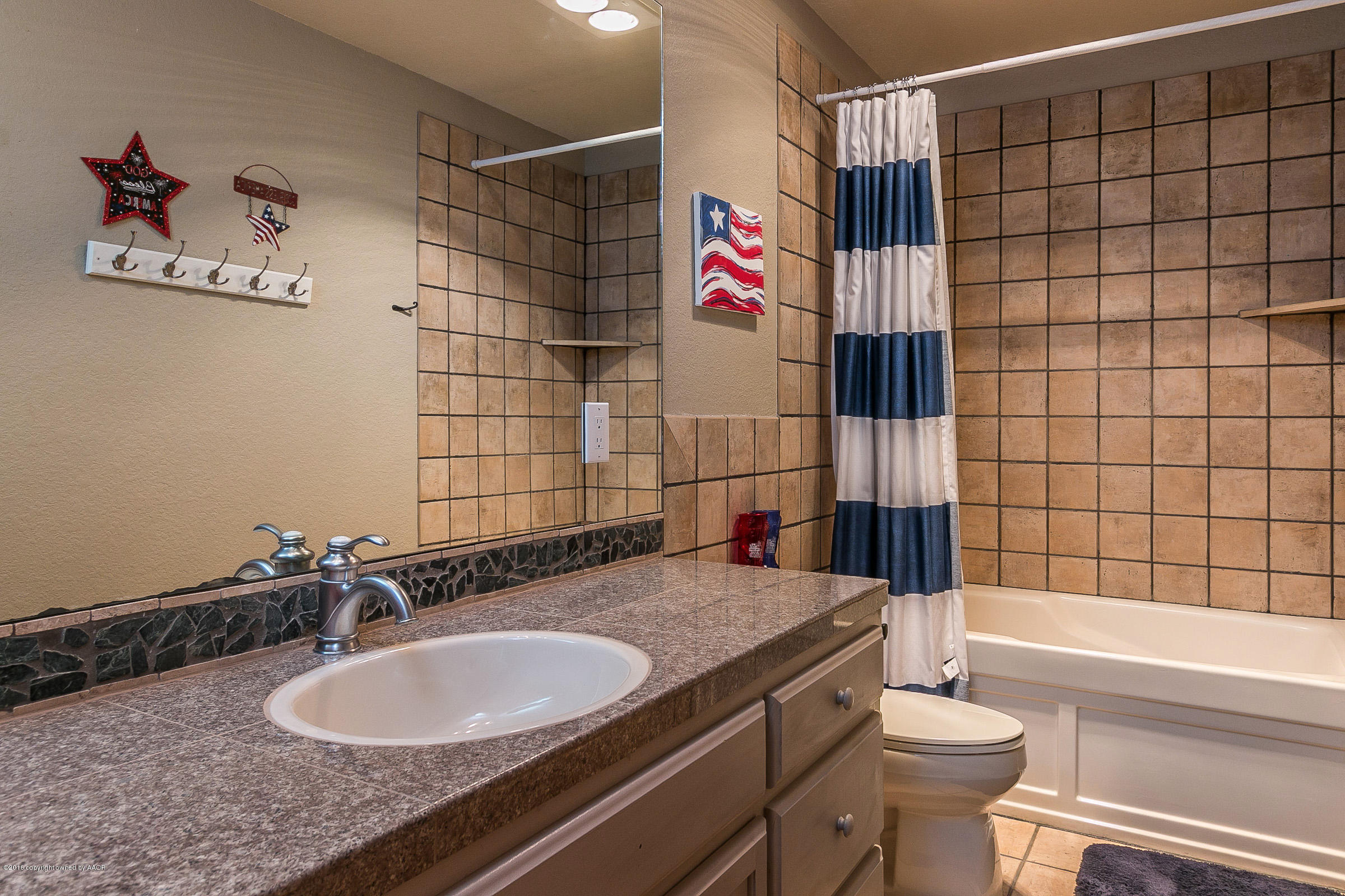 1251 Girl Scout Road Amarillo, TX 79124 - Photo 22 of 42 Bathroom 2