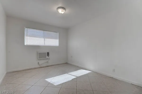 $1,100 | 5396 South Swenson Street, Unit 30, Las Vegas, NV 89119