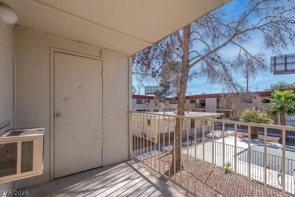 $1,100 | 5396 South Swenson Street, Unit 30, Las Vegas, NV 89119