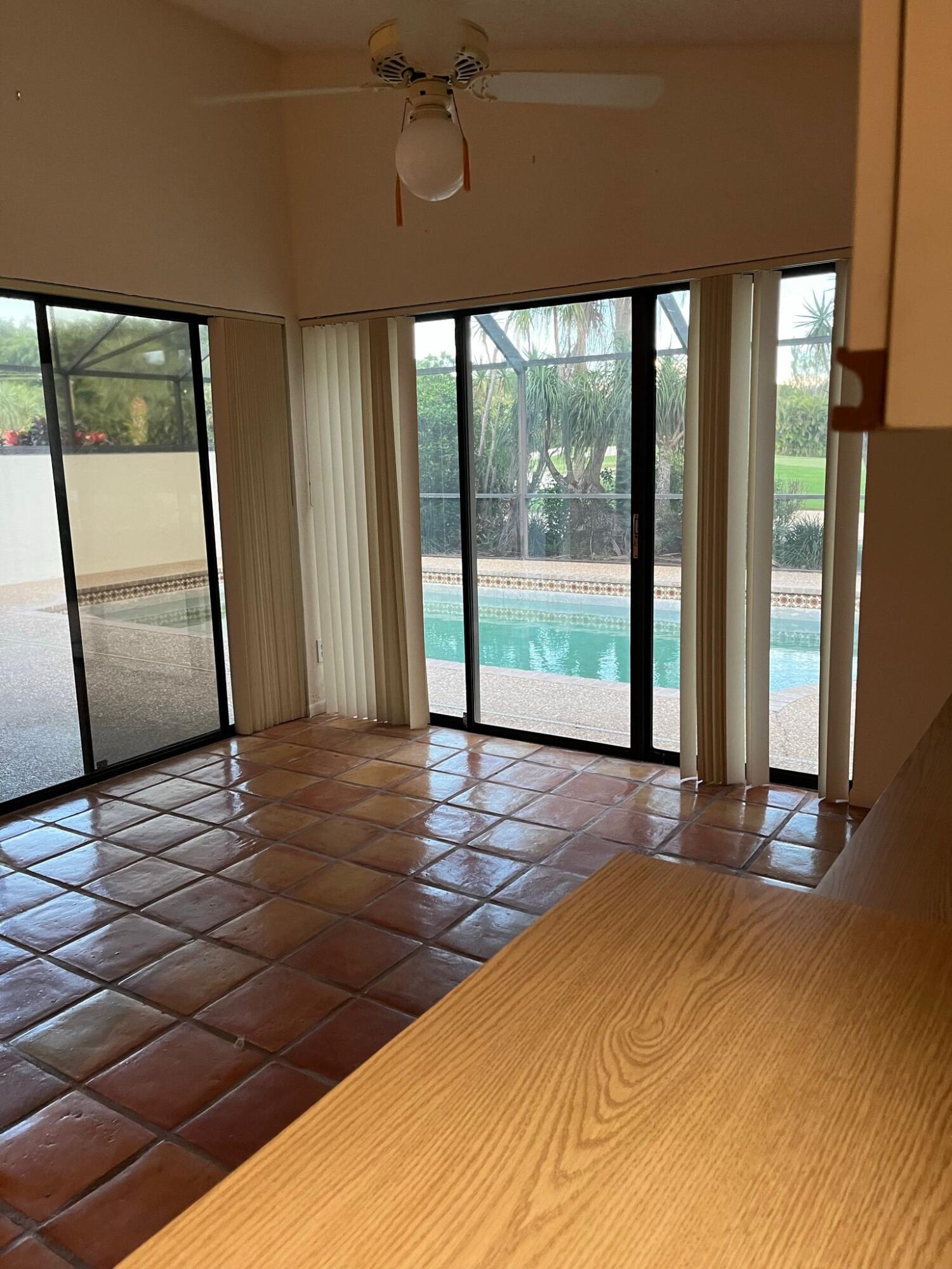 21434 Bridgeview Drive Boca Raton, FL 33428 - Photo 8 of 19 PHOTO-2022-08-30-09-13-12 (1)